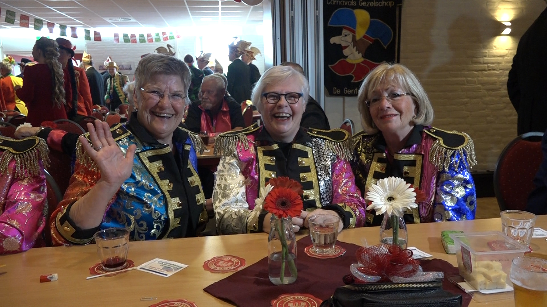 Carnavalsweekend officieel begonnen na sleuteloverdracht - Omroep Lingewaard