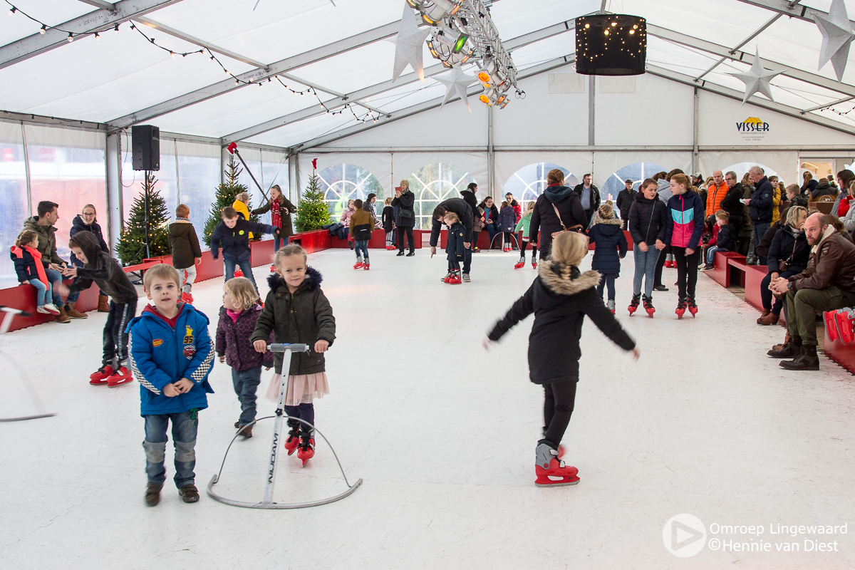 Kerstmarkt en schaatsplezier in Bemmel - Omroep Lingewaard